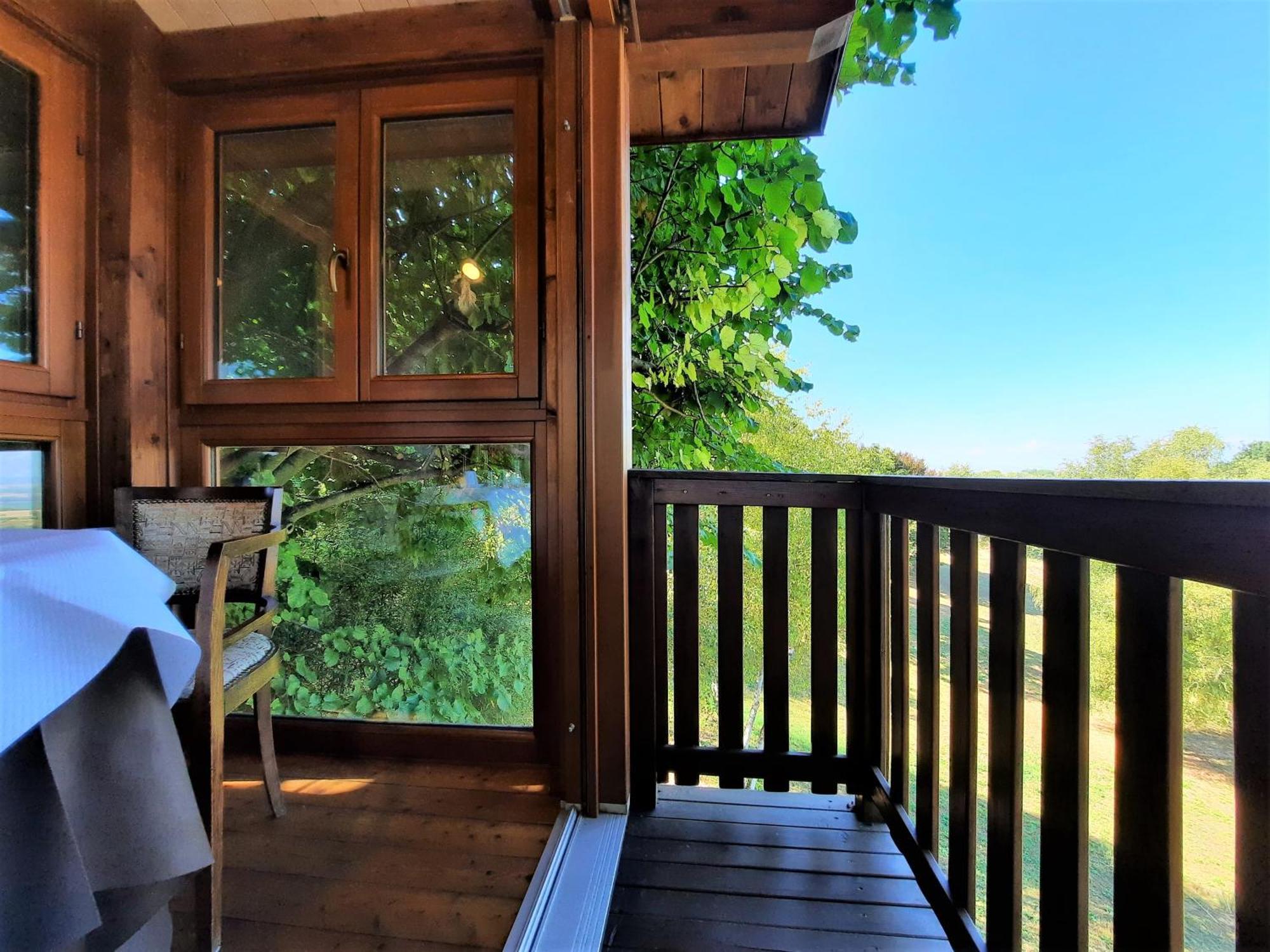 Casa Sull'Albero Aromantica San Salvatore Monferrato Екстериор снимка